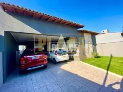 Casa com 3 quartos em Jardim dos Lagos
