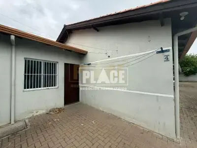 Casa de Condomínio com 2 quartos em Ermo