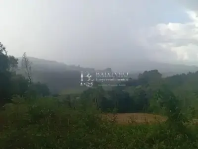 Lote / Terreno com 0 quartos em Área Rural, Mallet - 5m²