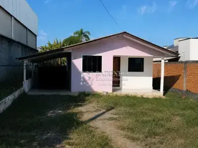 Casa com 2 quartos em Mariana, Mallet - 57m²