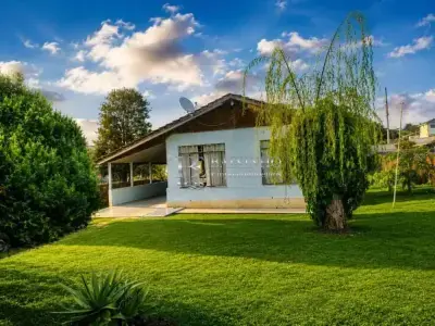 Casa com 3 quartos em Centro, Mallet - 100m²