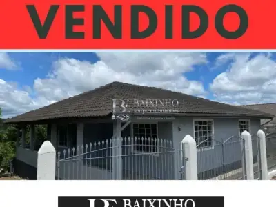 Casa com 3 quartos em El Dourado, Mallet - 124m²