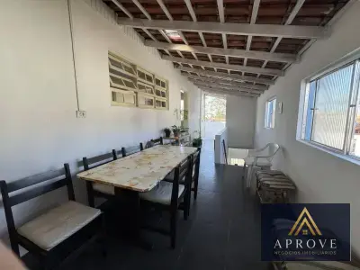 Casa com 2 quartos em BELAS ARTES