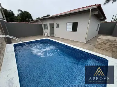 Casa com 2 quartos em BALNEARIO LOTY