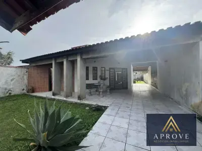 Casa com 3 quartos em SANTA JULIA