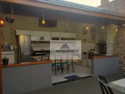 Casa com 2 quartos em Planalto verder
