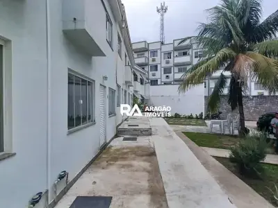 Casa Geminada em Tanque