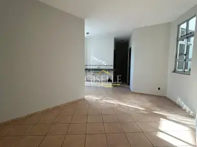 Apartamento com 3 quartos em Centro