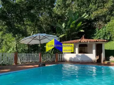 Casa de Condomínio com 3 quartos em Alpes da Cantareira