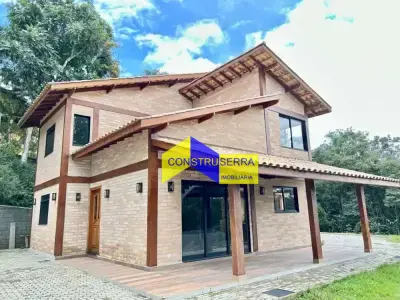 Casa de Condomínio com 4 quartos em Champs E Village