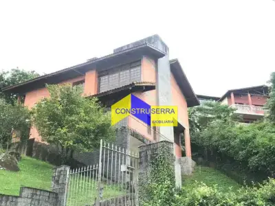 Casa de Condomínio com 4 quartos em Parque Cabreúva
