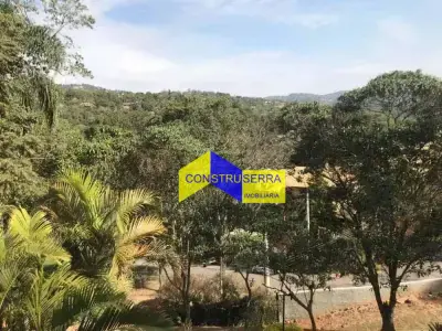 Casa de Condomínio com 4 quartos em RESERVA DAS HORTENCIAS