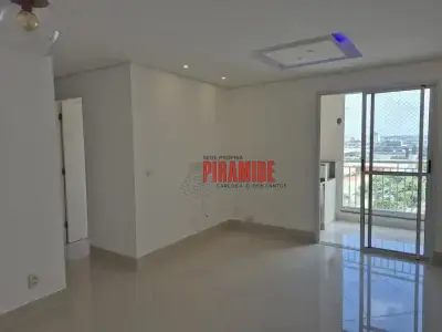 Apartamento com 3 quartos em Usina Piratininga, São Paulo - 70m²