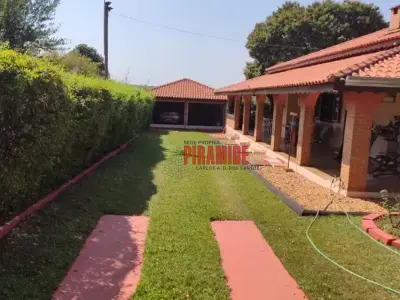Chácara com 3 quartos em Jardim Primavera, Boituva - 450m²