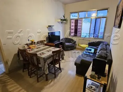 Apartamento com 2 quartos em Tijuca