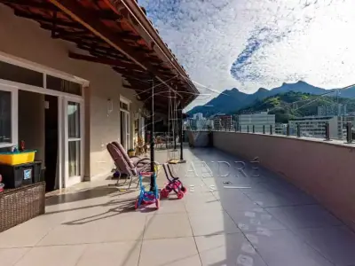 Cobertura com 3 quartos em Tijuca