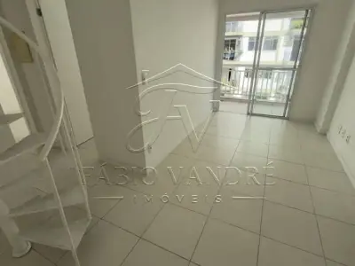 Cobertura com 2 quartos em São Francisco Xavier