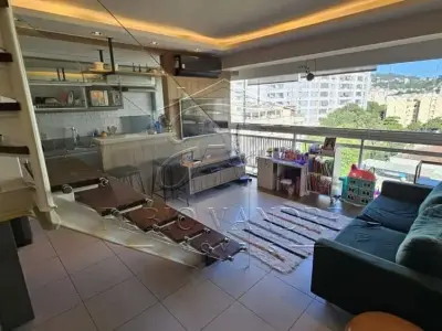 Cobertura com 2 quartos em Tijuca