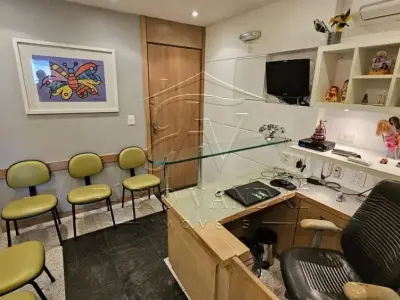 Sala / Conjunto com 0 quartos em Tijuca
