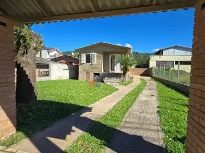 Casa com 2 quartos em Lot. Fischer