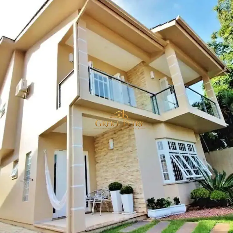 Sobrado, 3 quartos, 298 m² - Foto 1