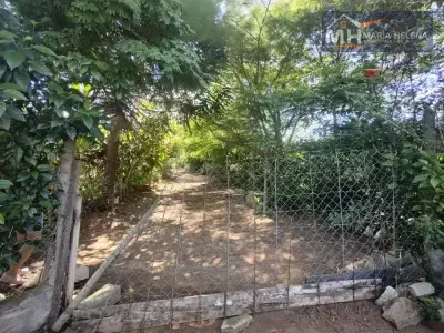 Chácara em Buarque de Macedo
