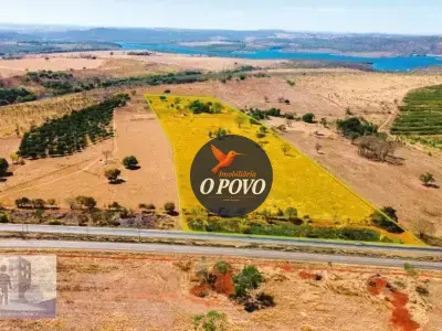 Lote / Terreno em Zona Rural