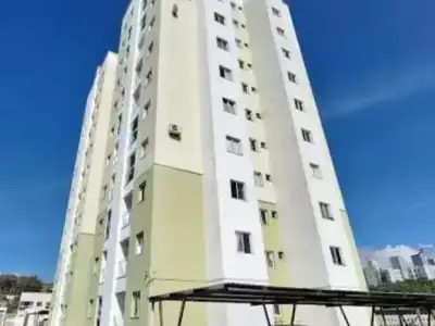 Apartamento com 2 quartos em Pinheirinho