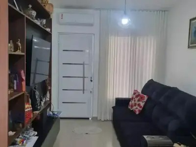 Casa com 2 quartos em Desbravador