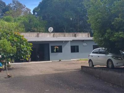Sítio com 2 quartos em Interior