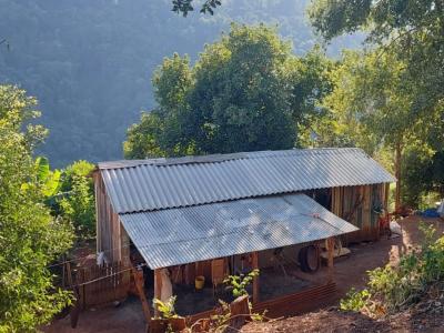 Sítio com 2 quartos em Interior