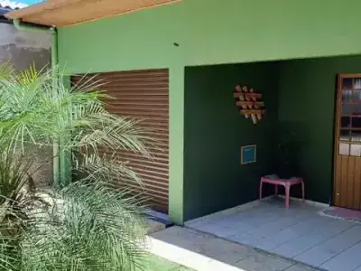Casa com 3 quartos em Universitário