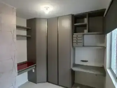 Apartamento com 2 quartos em Pinheirinho