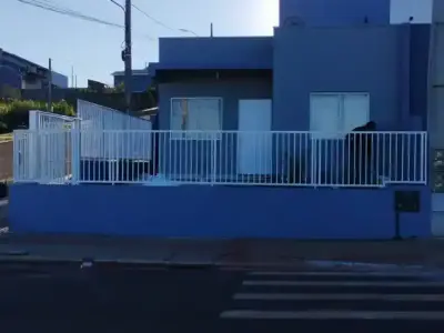 Casa com 2 quartos em BAIRRO VEDERTI