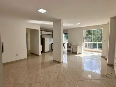Apartamento com 2 quartos em Interior
