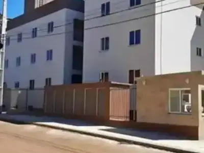 Apartamento com 2 quartos em Pinheirinho