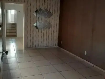 Casa com 3 quartos em Seminário