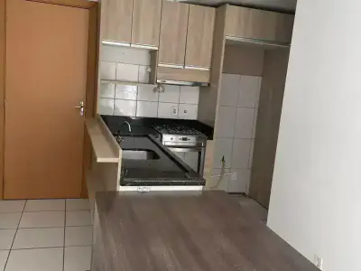 Apartamento com 2 quartos em Pinheirinho