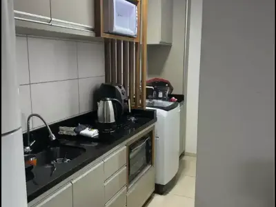 Apartamento com 2 quartos em Pinheirinho