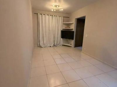 Apartamento com 2 quartos em Pinheirinho