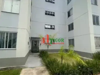 Apartamento com 2 quartos em Centro