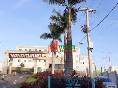 Área Privativa com 2 quartos em Chácaras Reunidas Santa Terezinha