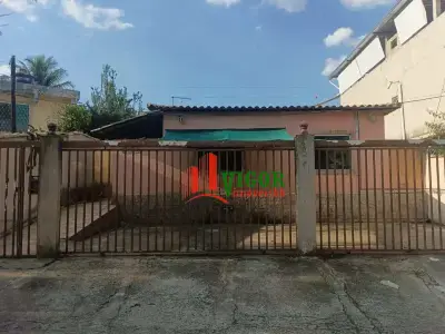 Casa Geminada com 2 quartos em Ouro Negro