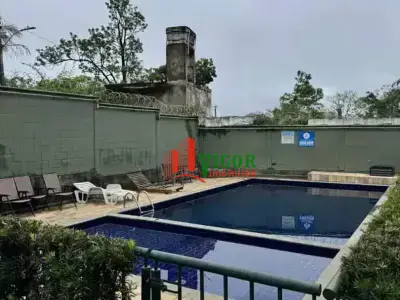 Apartamento com 2 quartos em Serra Dourada