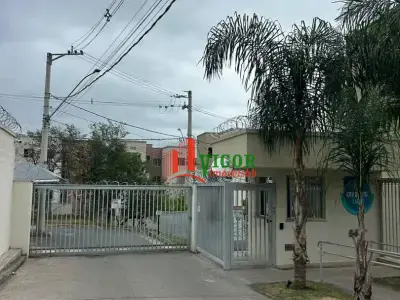 Apartamento com 2 quartos em Trevo