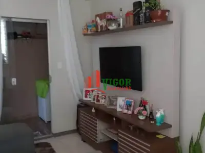 Apartamento com 2 quartos em Palmeiras (Parque Durval de Barros)