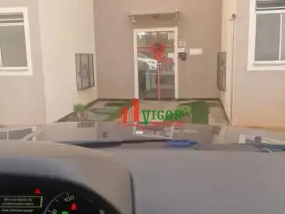 Apartamento com 2 quartos em Monte Verde