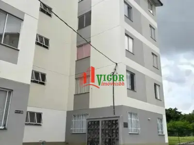 Apartamento com 2 quartos em Maria Teresa