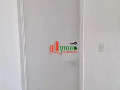 Apartamento com 2 quartos em Jardim Brasília