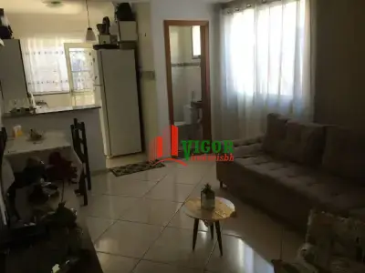 Casa Geminada com 2 quartos em Girassol